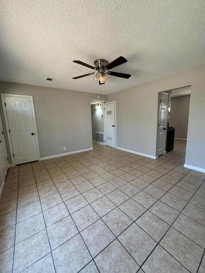 201 Kitterman St - Photo 3 of 11