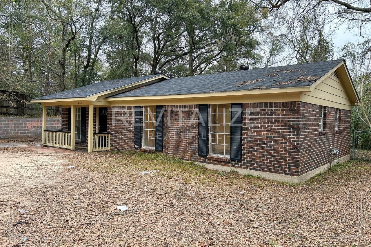 4158 Yorkshire Ln - Photo 2 of 16