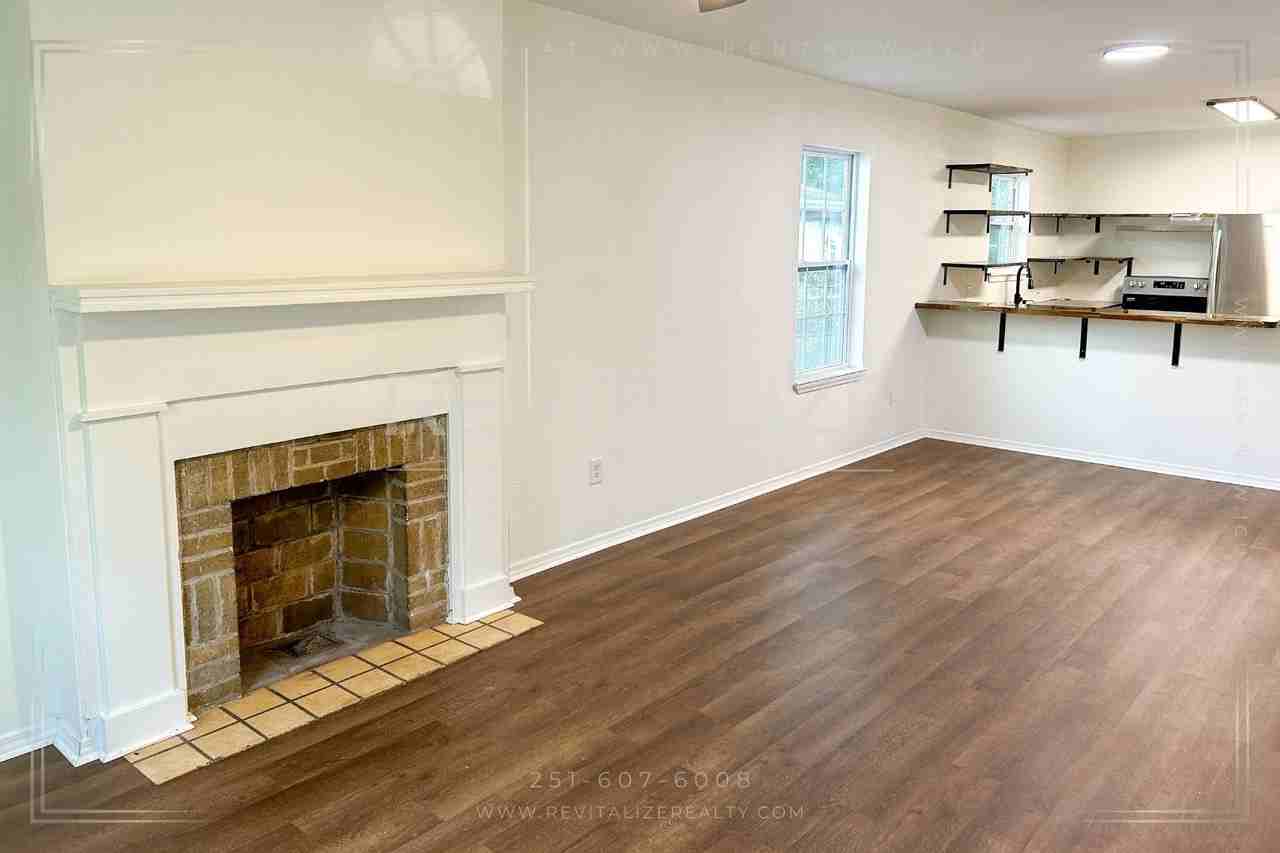 865 Mcquillen St - Photo 2 of 13