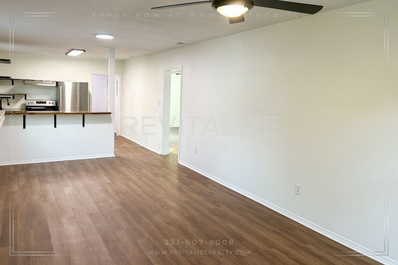 865 Mcquillen St - Photo 3 of 13