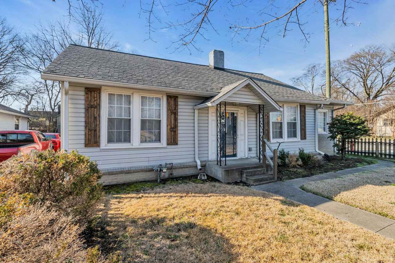 541 Wedgewood Ave - Photo 3 of 35