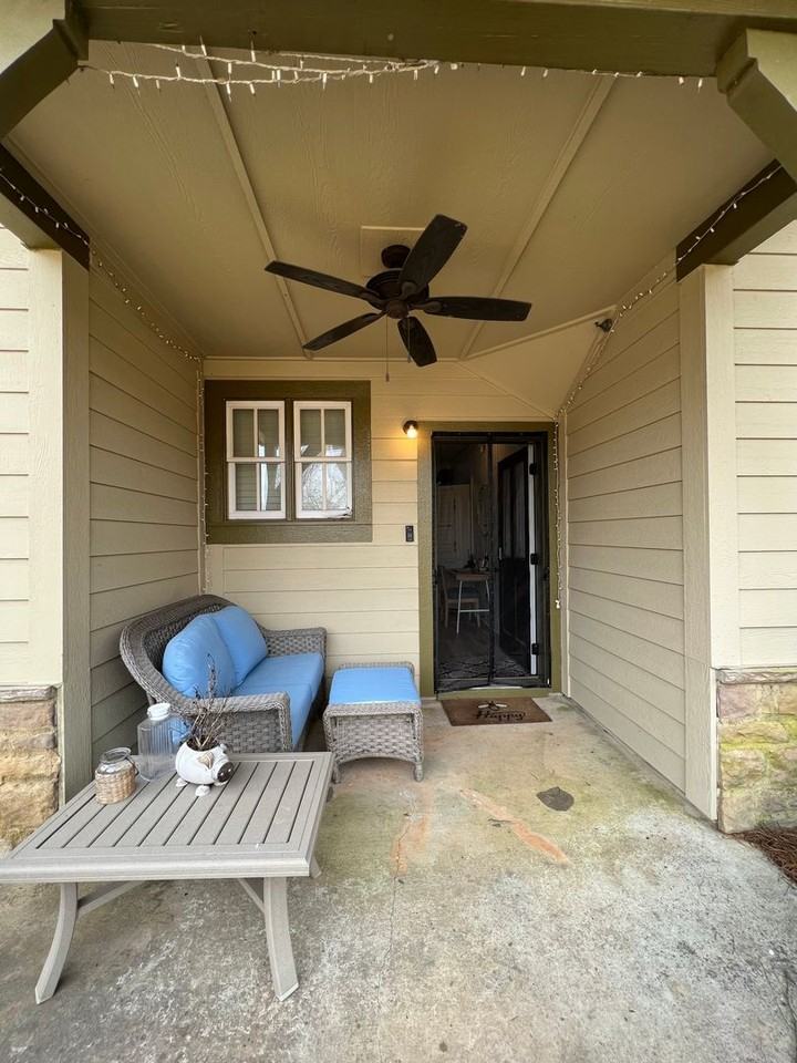 650 Dekalb St #3112 - Photo 2 of 11