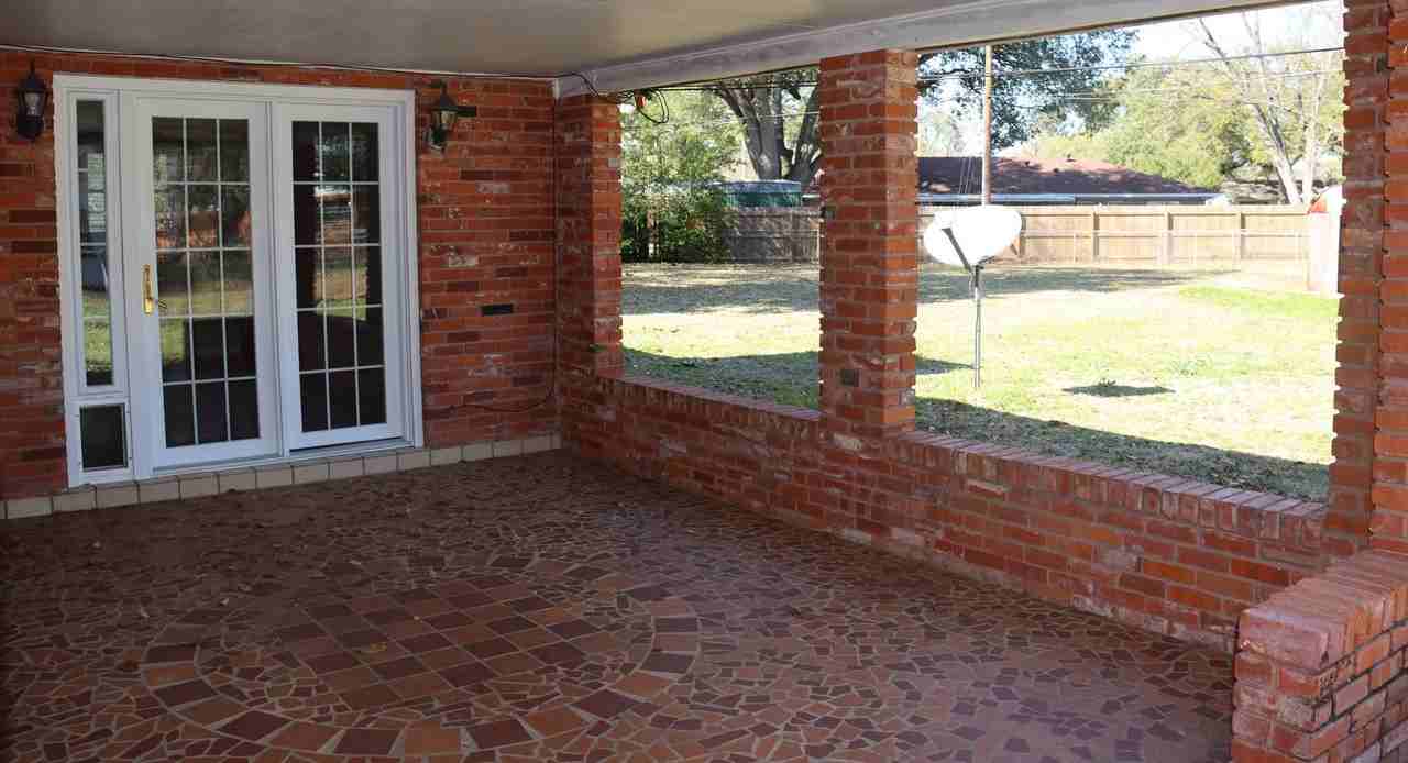 1003 Cinderella Ct - Photo 3 of 19