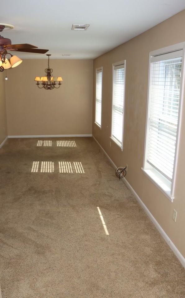 1003 Cinderella Ct - Photo 5 of 19