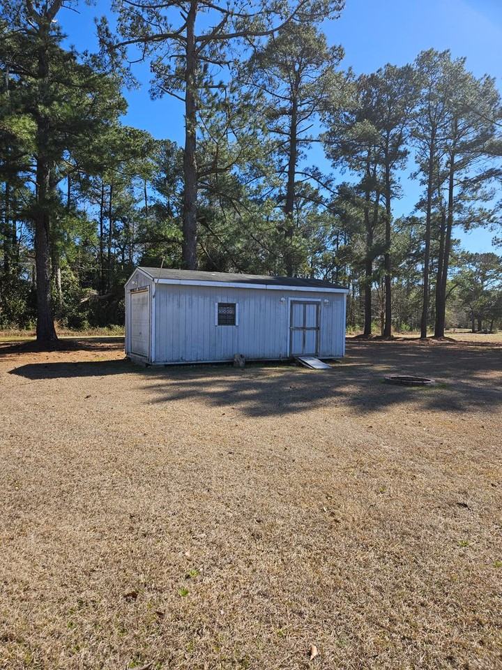 908 Church St - Photo 3 of 12