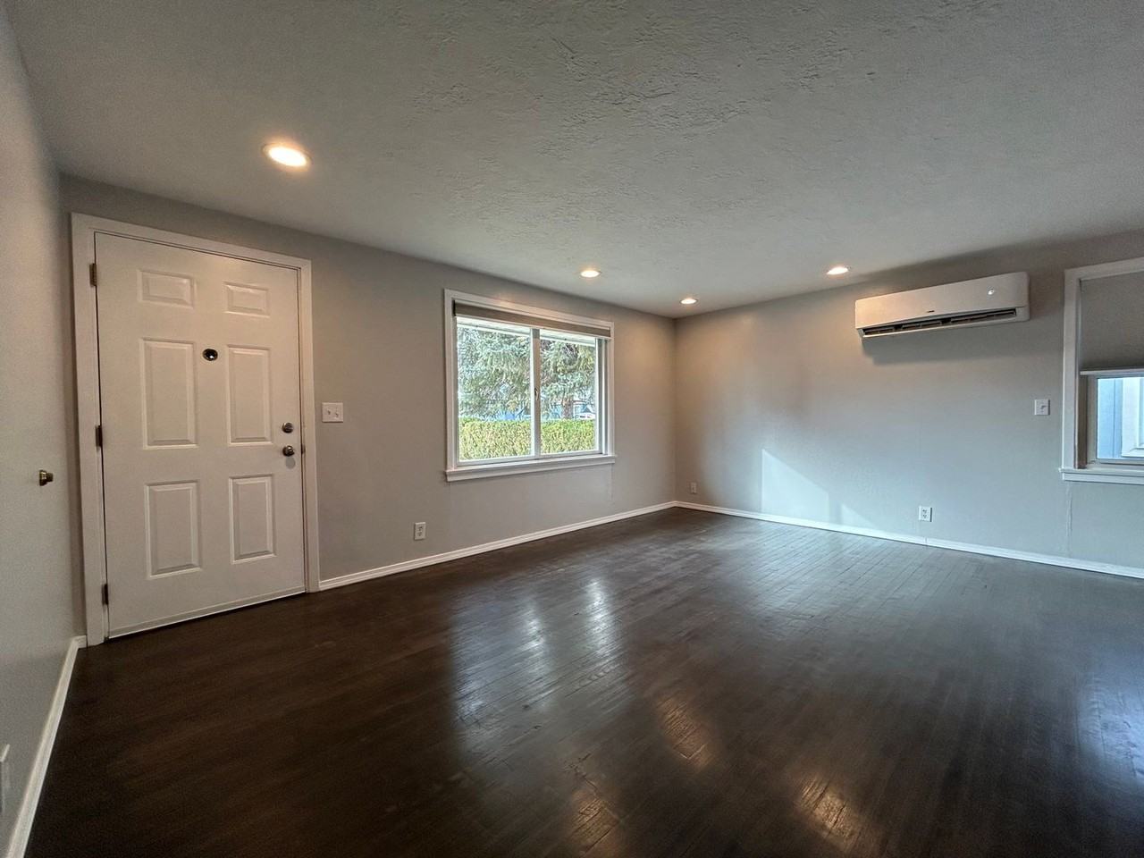 513 S Anderson St - Photo 4 of 23