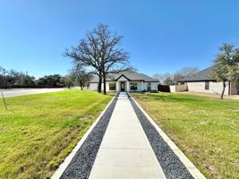 featured image of 2819 Isaac Cir