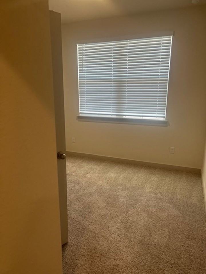 217 Greens Bayou Trl - Photo 6 of 42