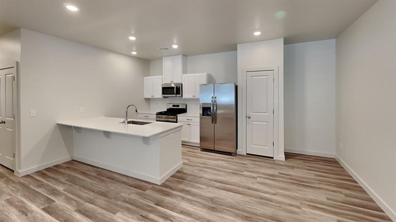3714 Franks Way - Photo 7 of 21