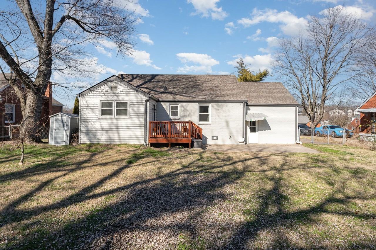 245 Collier Ave - Photo 2 of 15