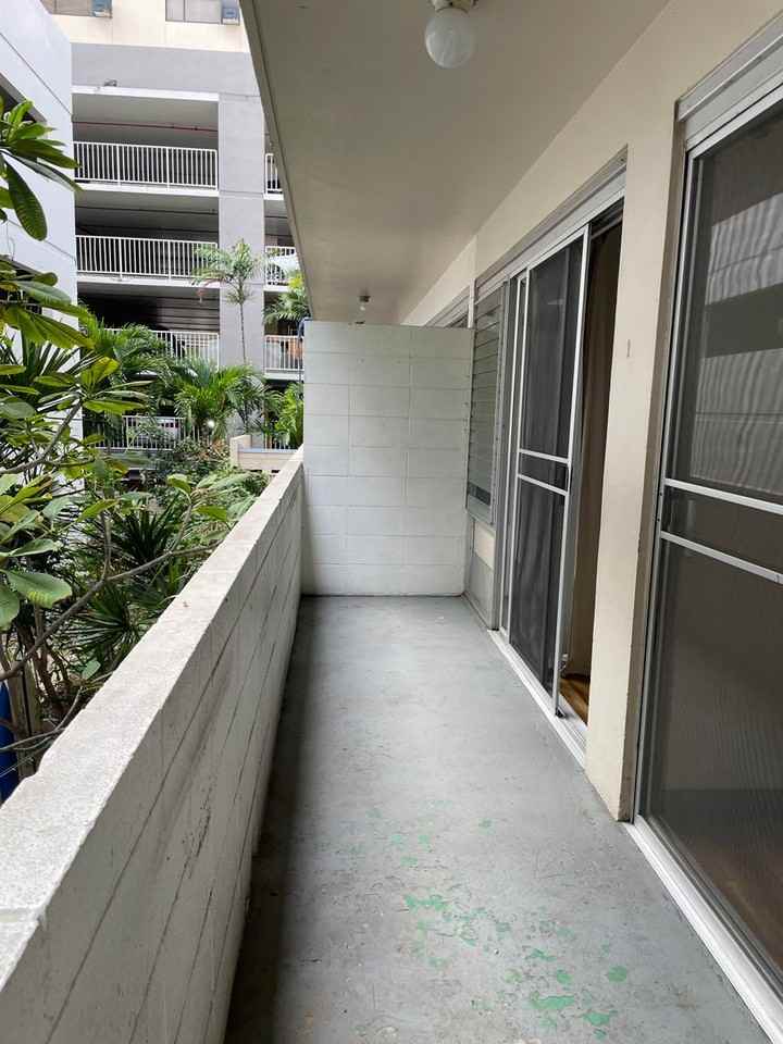 2423 Cleghorn St #204 - Photo 6 of 12