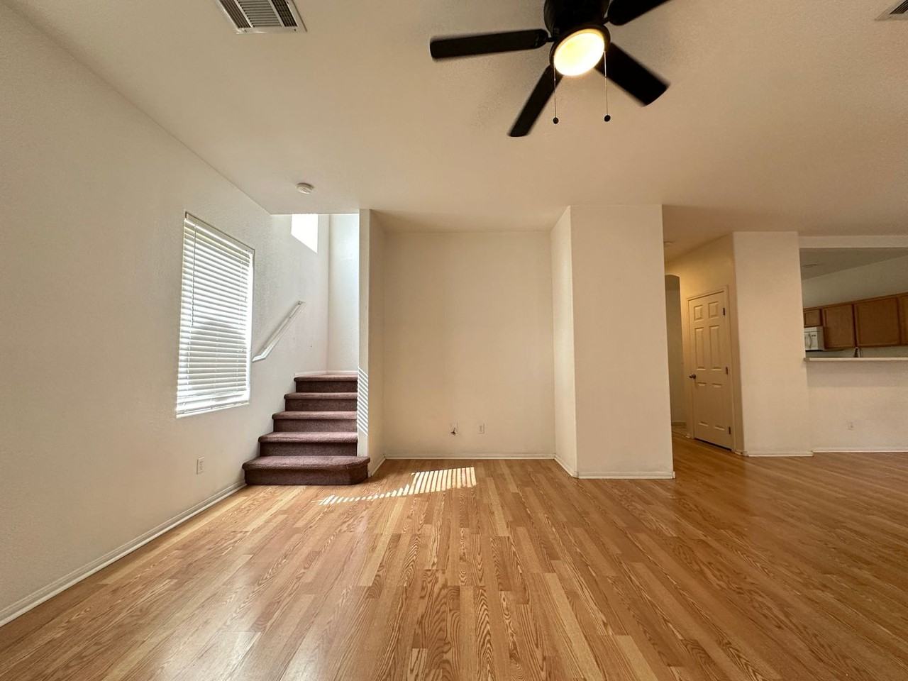 10440 Anacostia St - Photo 4 of 21