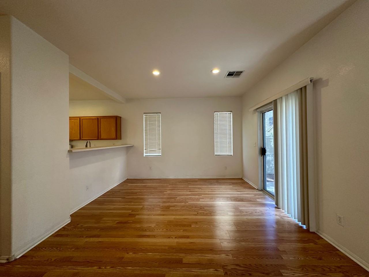 10440 Anacostia St - Photo 5 of 21