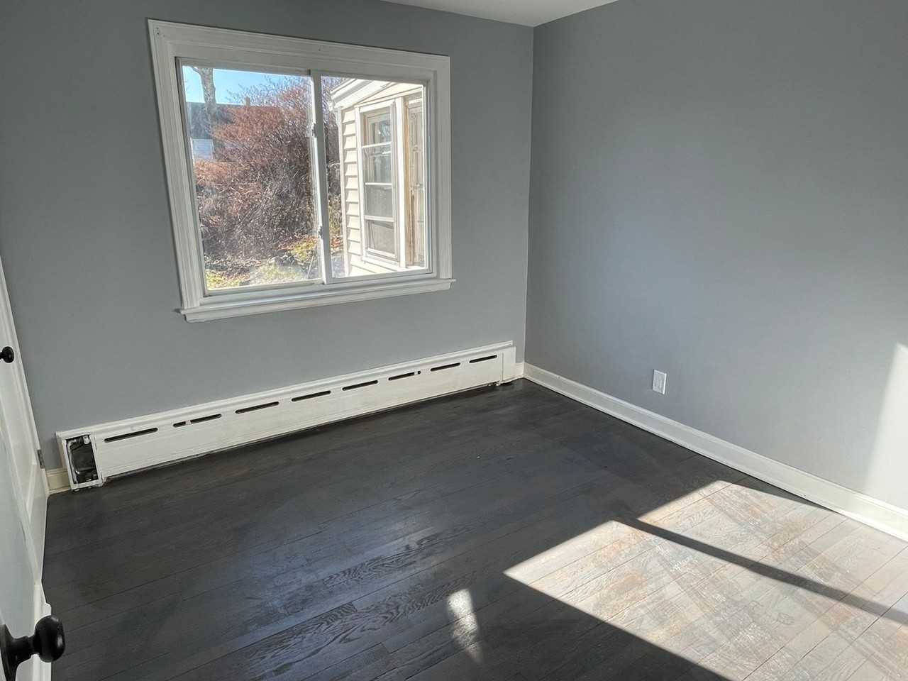 232 Platt St - Photo 3 of 11