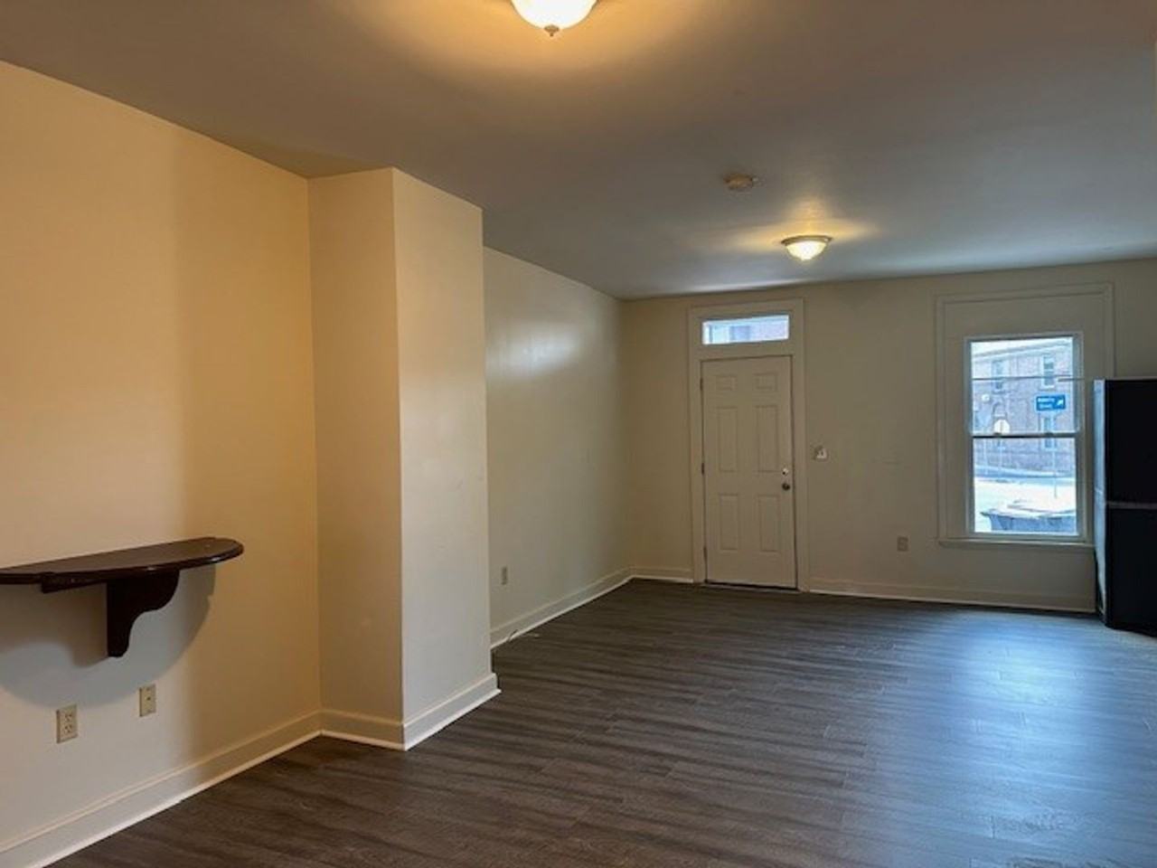 1248 Derry St - Photo 3 of 12
