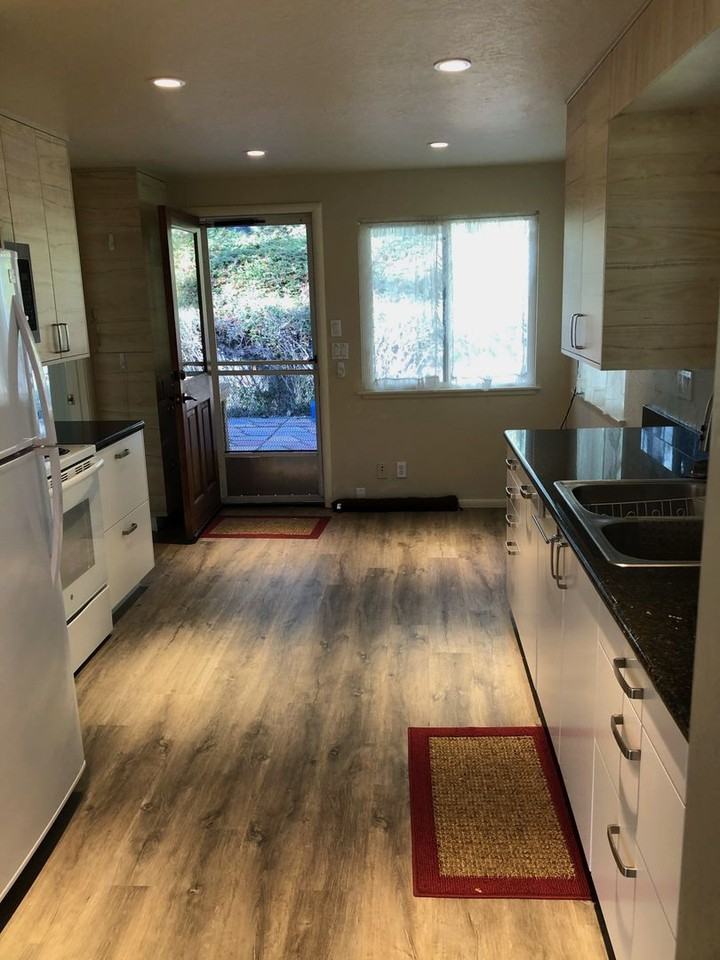 14645 Meadow Dr - Photo 2 of 18