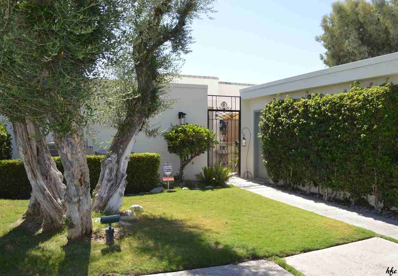 1736 Grand Bahama Dr W - Photo 3 of 26