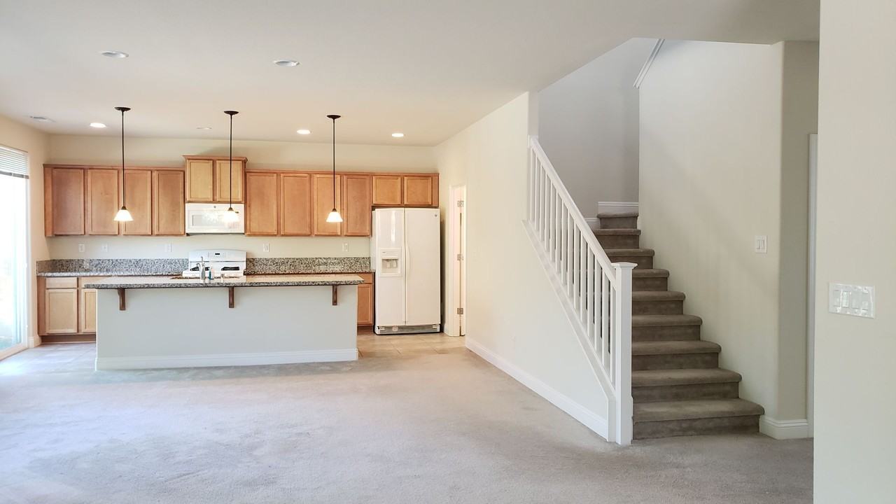 3890 Silent Pebble Way - Photo 7 of 31