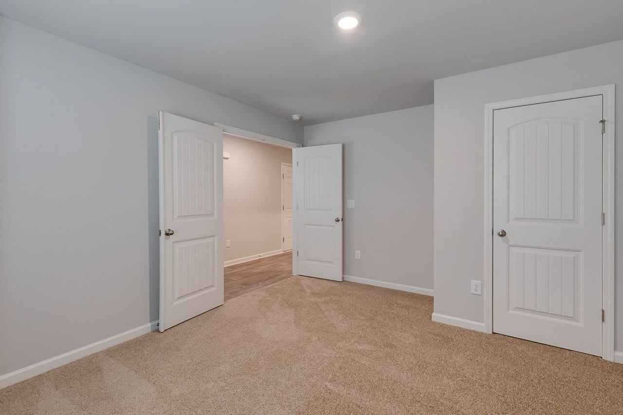 370 Alyssa Landing Dr - Photo 6 of 32