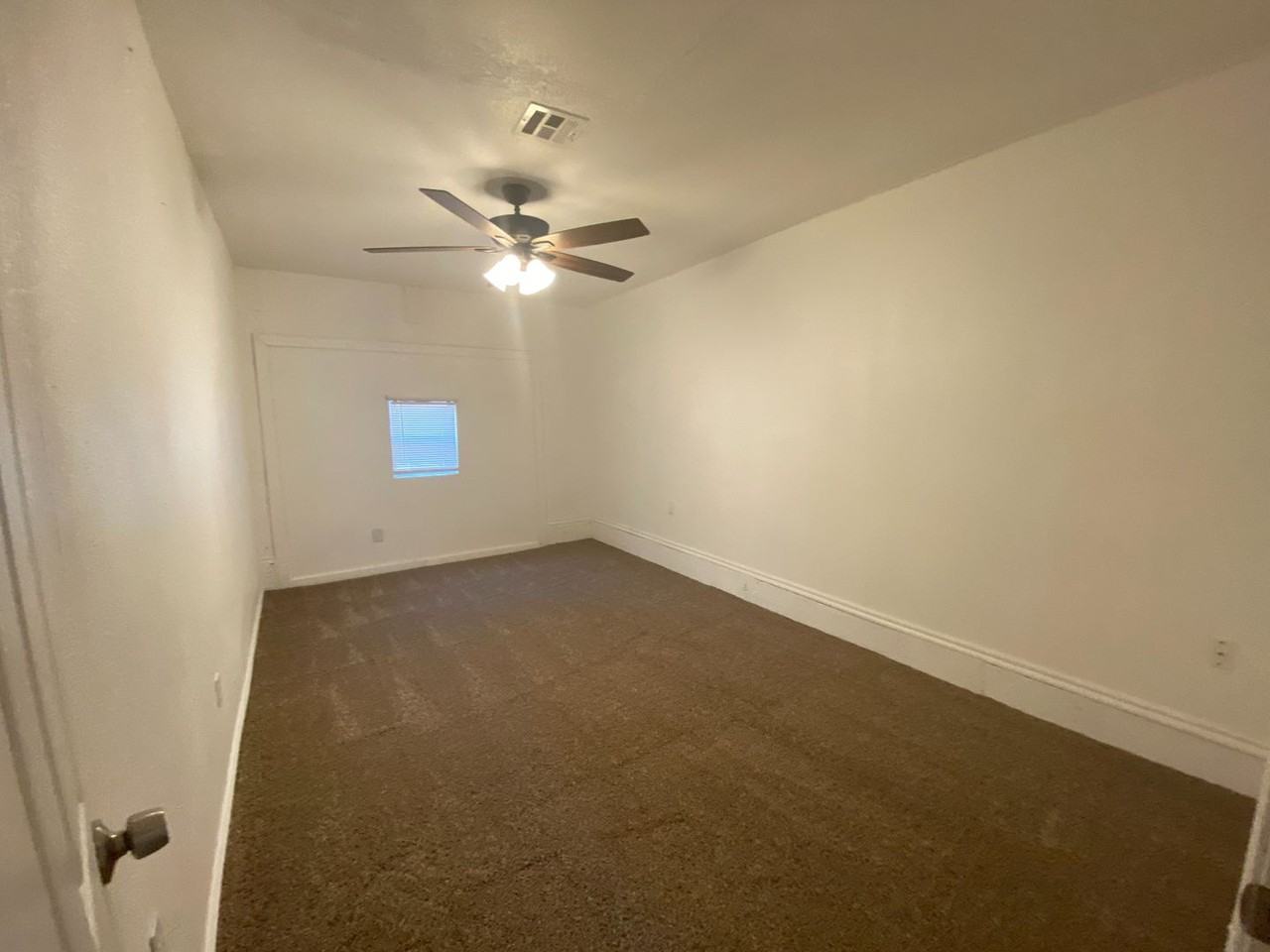 602 Royal Ave - Photo 7 of 23