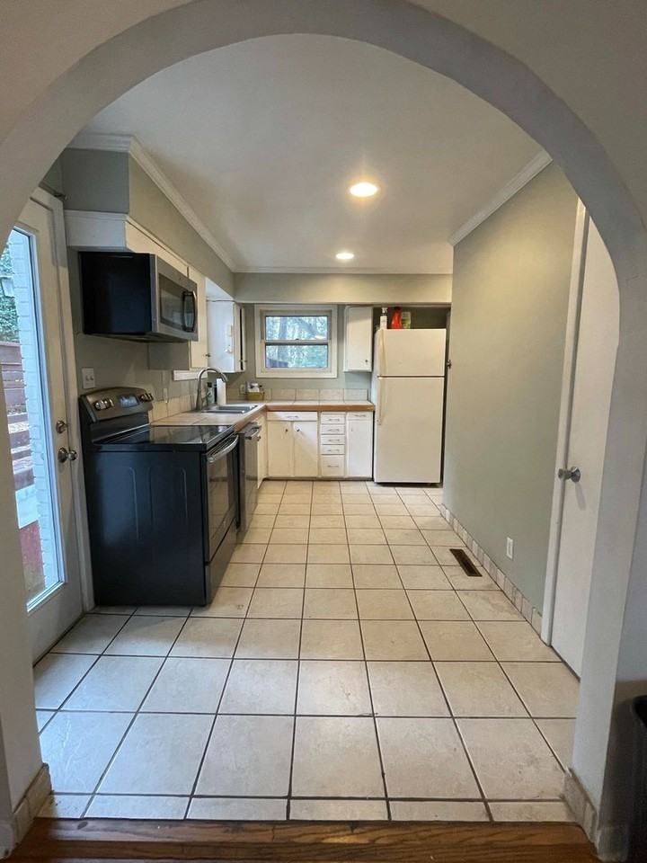 717 Williams Cir - Photo 7 of 43