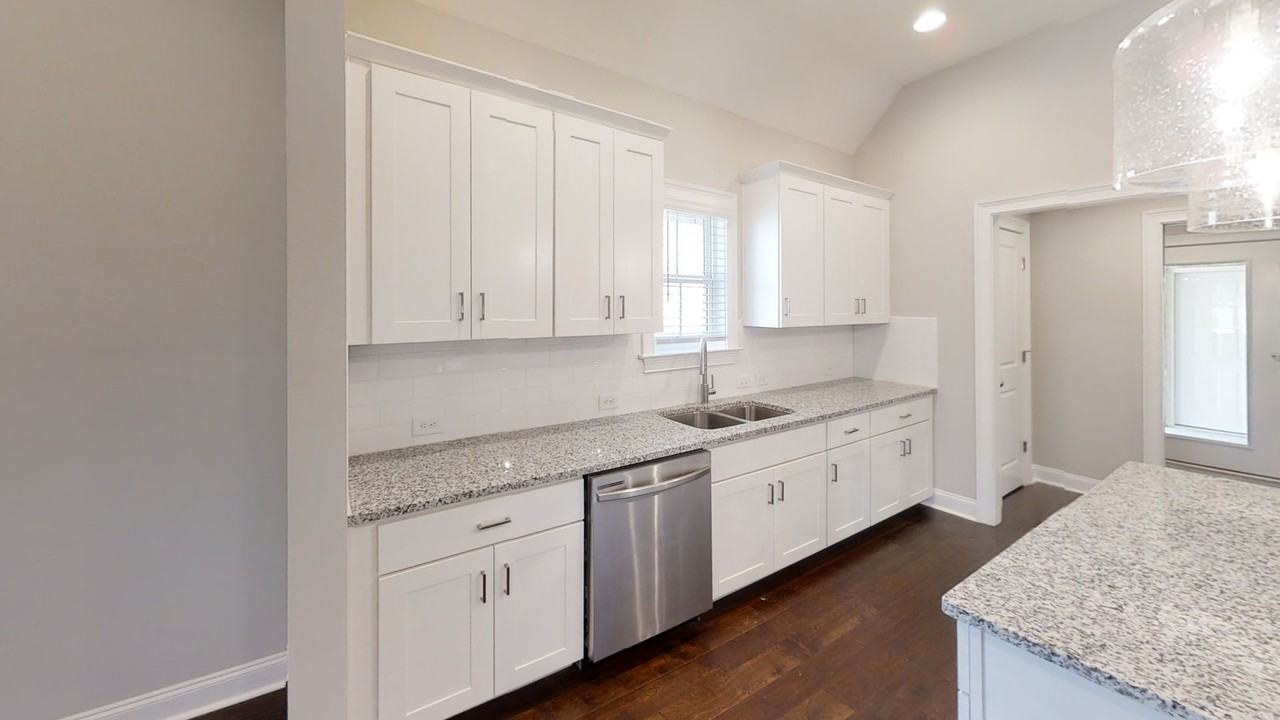 1968 Armistead Ln - Photo 7 of 17