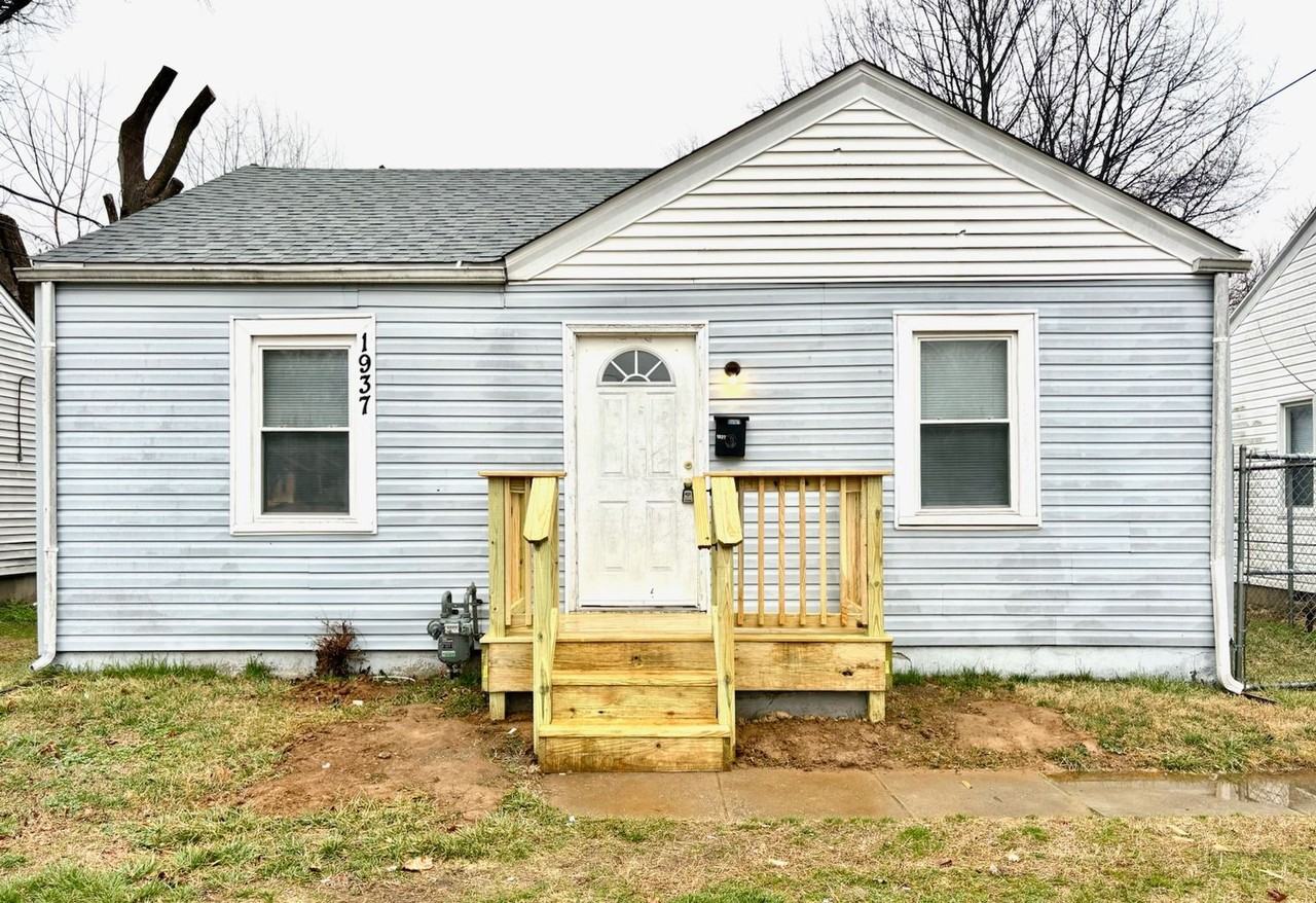 1937 S 30th St - Photo 2 of 18