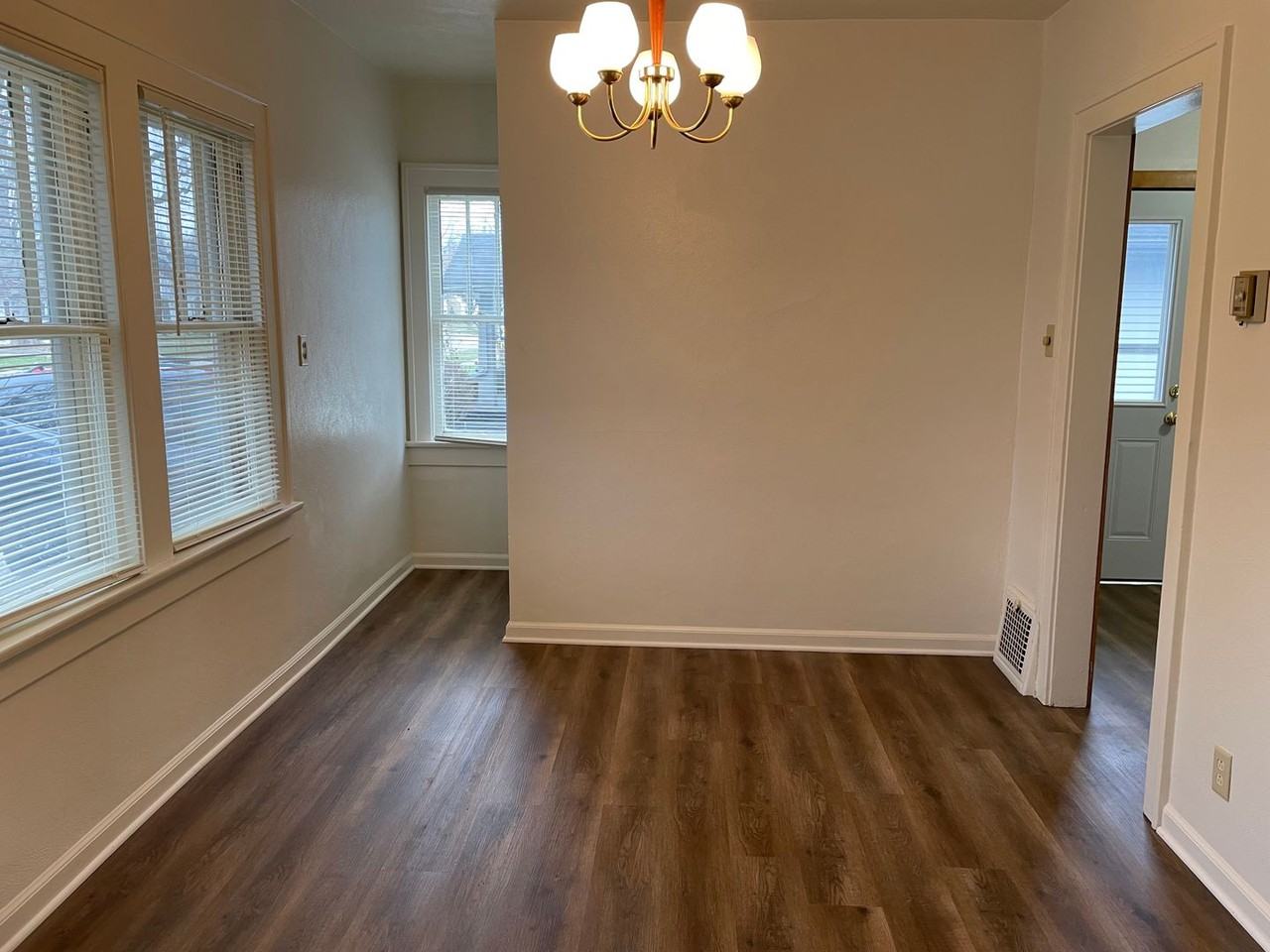 119 Foster Ave - Photo 3 of 11