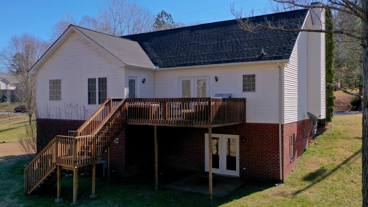 7428 Penngrove Ln - Photo 2 of 16