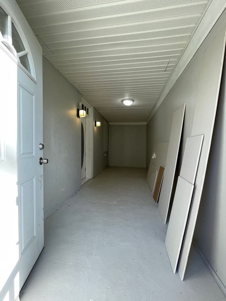 3132 Independence Rd - Photo 2 of 17