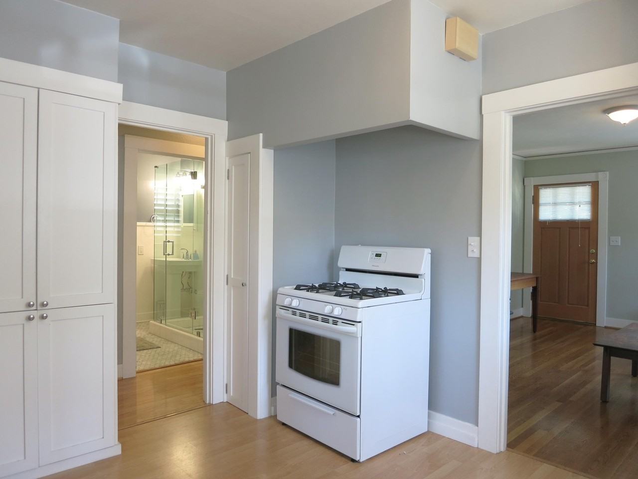 1033 Leona Ct - Photo 6 of 14