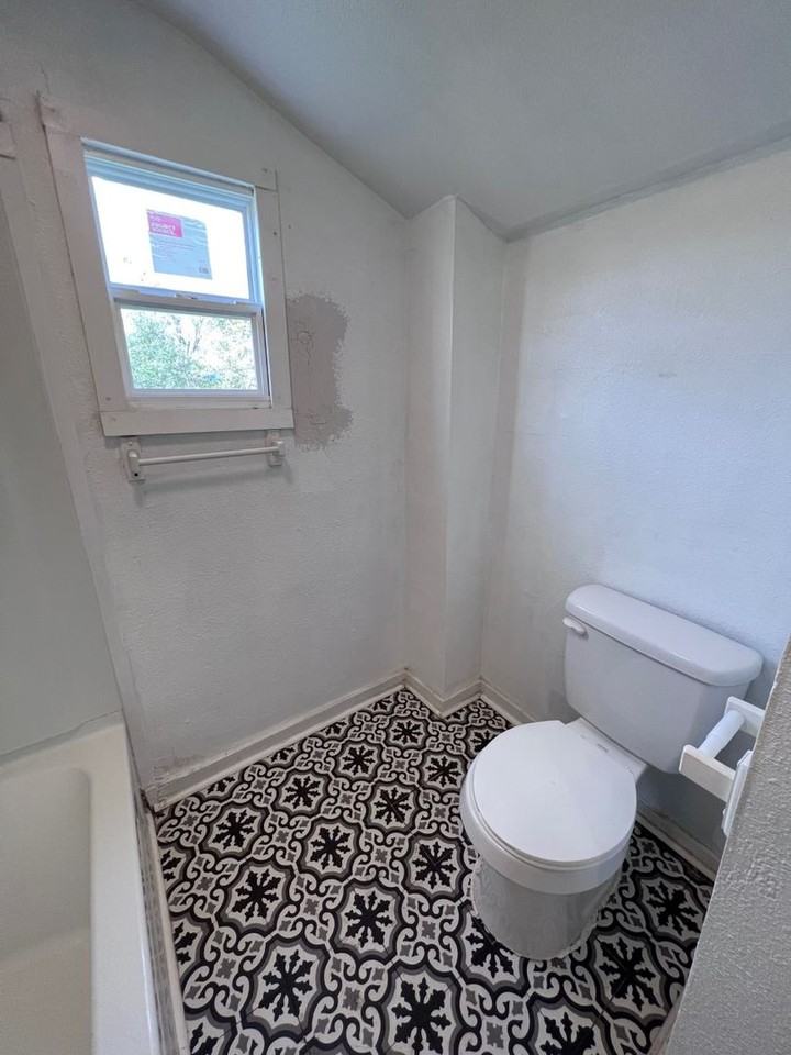 917 Chestnut St - Photo 7 of 26