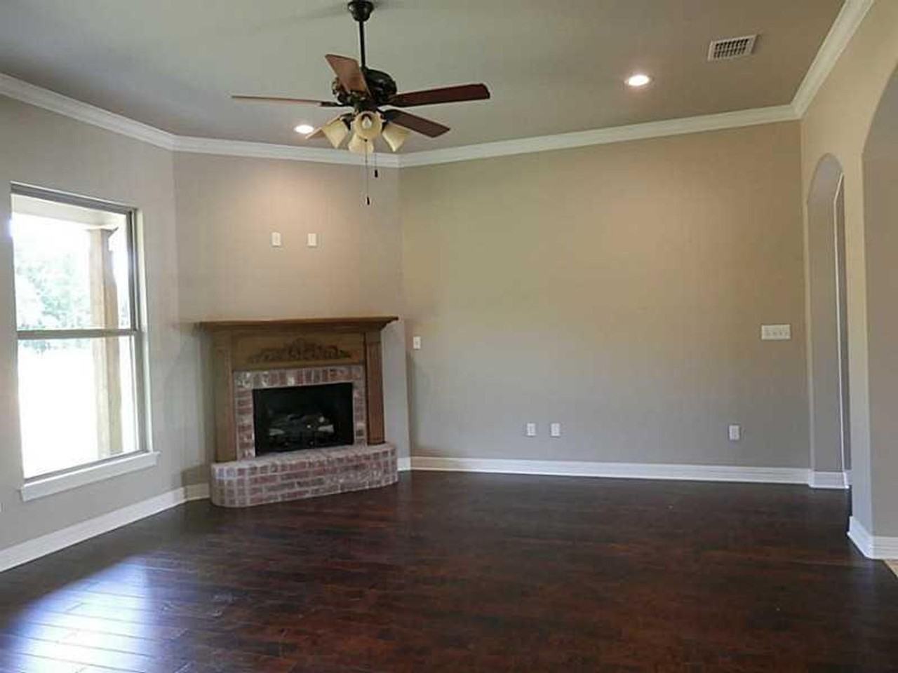 1308 Candle Wood Blvd - Photo 3 of 11