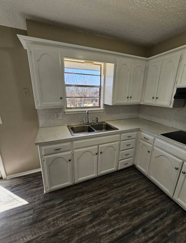 3448 Parker Dr - Photo 6 of 13