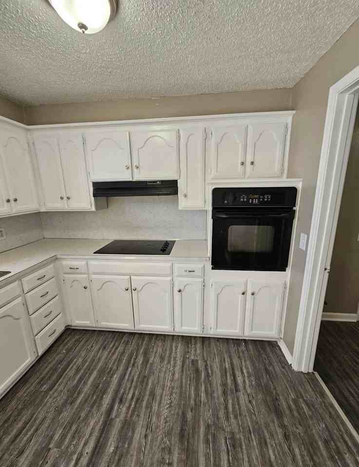 3448 Parker Dr - Photo 7 of 13