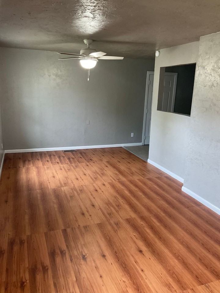 3109 Se 21st St - Photo 2 of 8