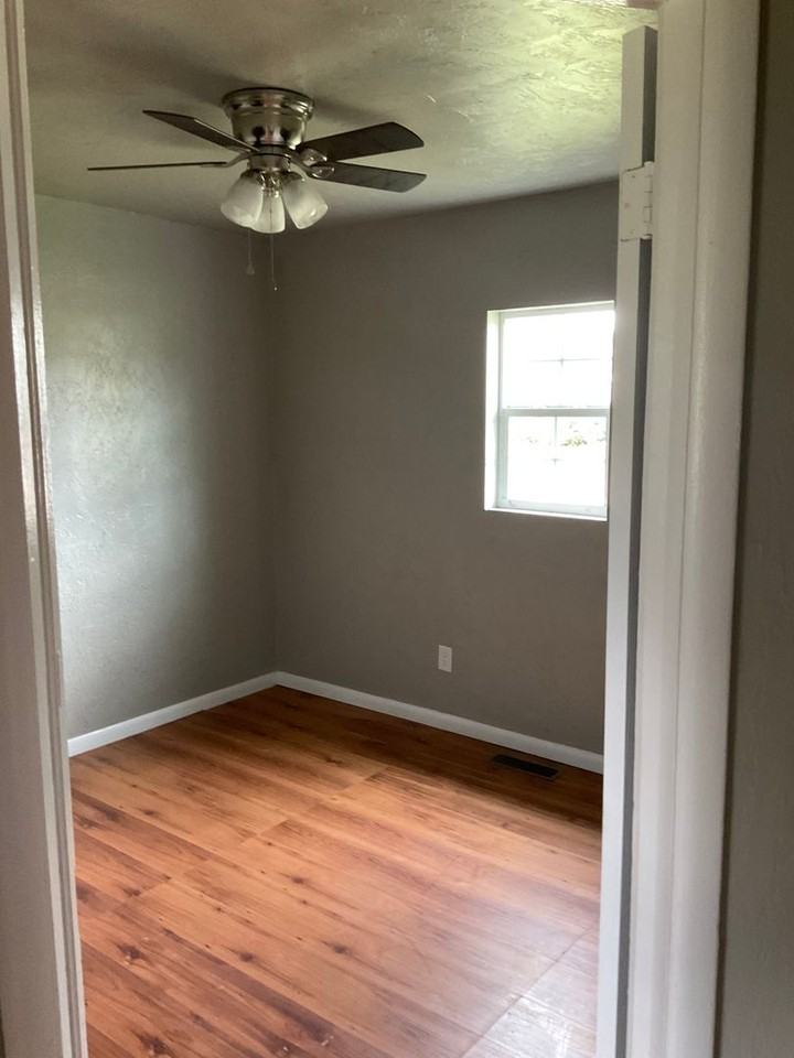3109 Se 21st St - Photo 6 of 8