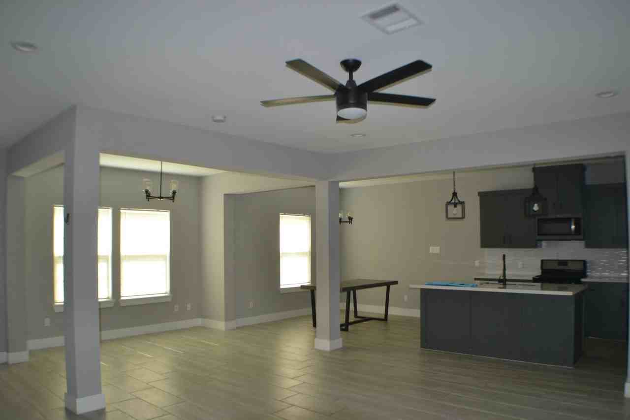 9837 Fabiola Dr - Photo 3 of 15