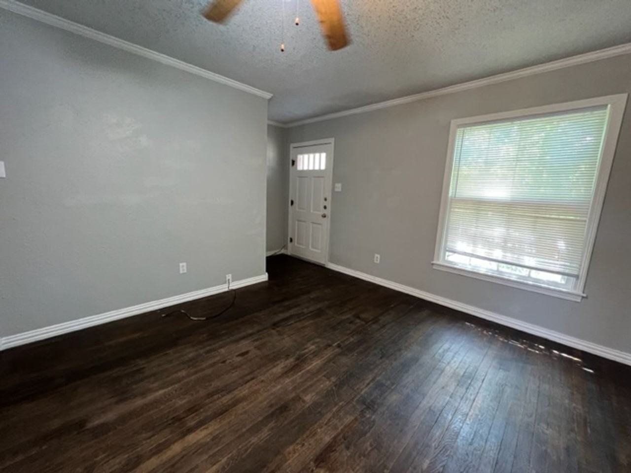 1817 Mccracken St - Photo 3 of 15