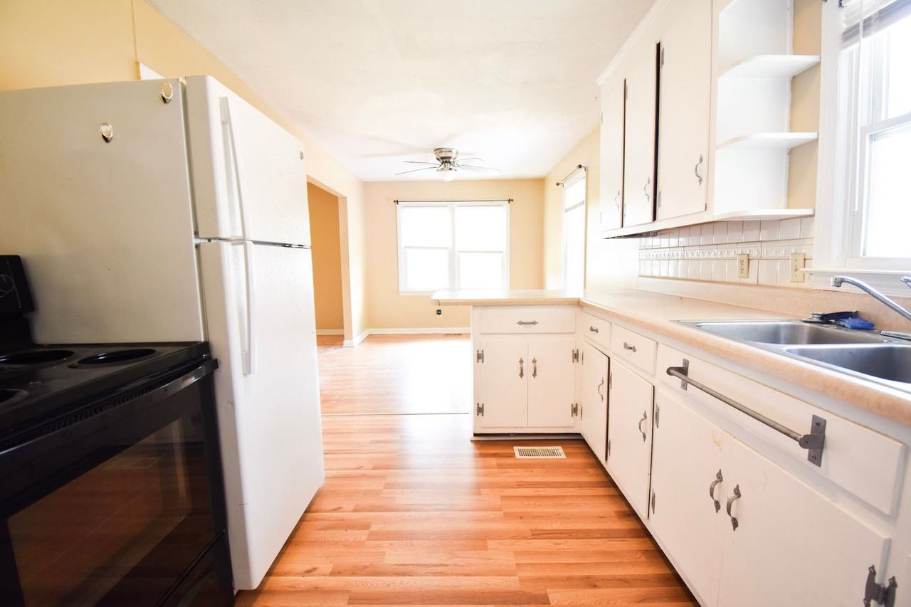 7517 Kisco Dr - Photo 4 of 13