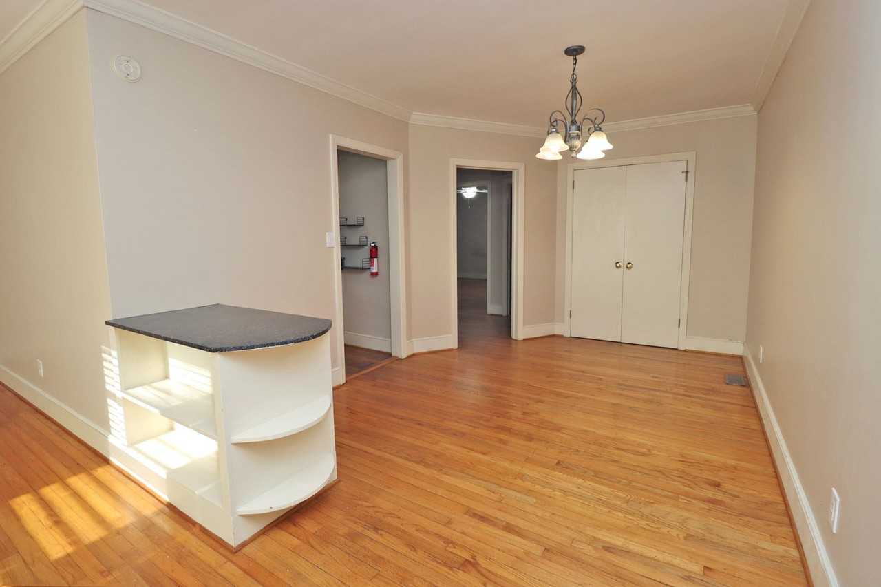 1520 Butler St - Photo 6 of 18