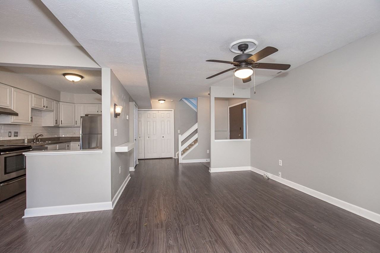 7392 Creekwood Dr ##10a - Photo 3 of 23