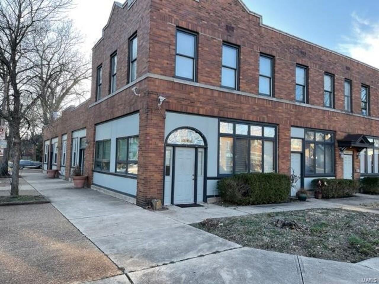 1004 Bates St #B