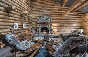 featured image of 263 E Villanova Rd