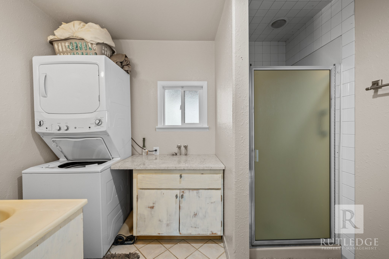 132 Highland Dr - Photo 7 of 10