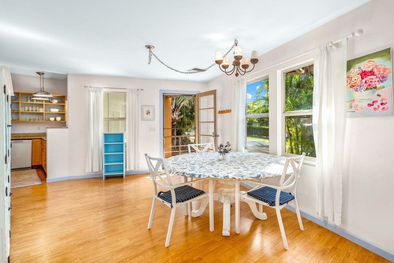 15 Hoku Pl - Photo 2 of 50