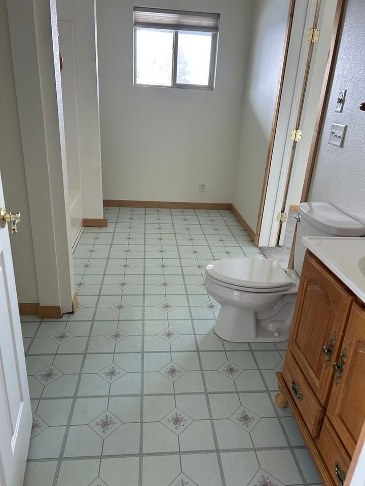 1344 Holloran Ln - Photo 3 of 19