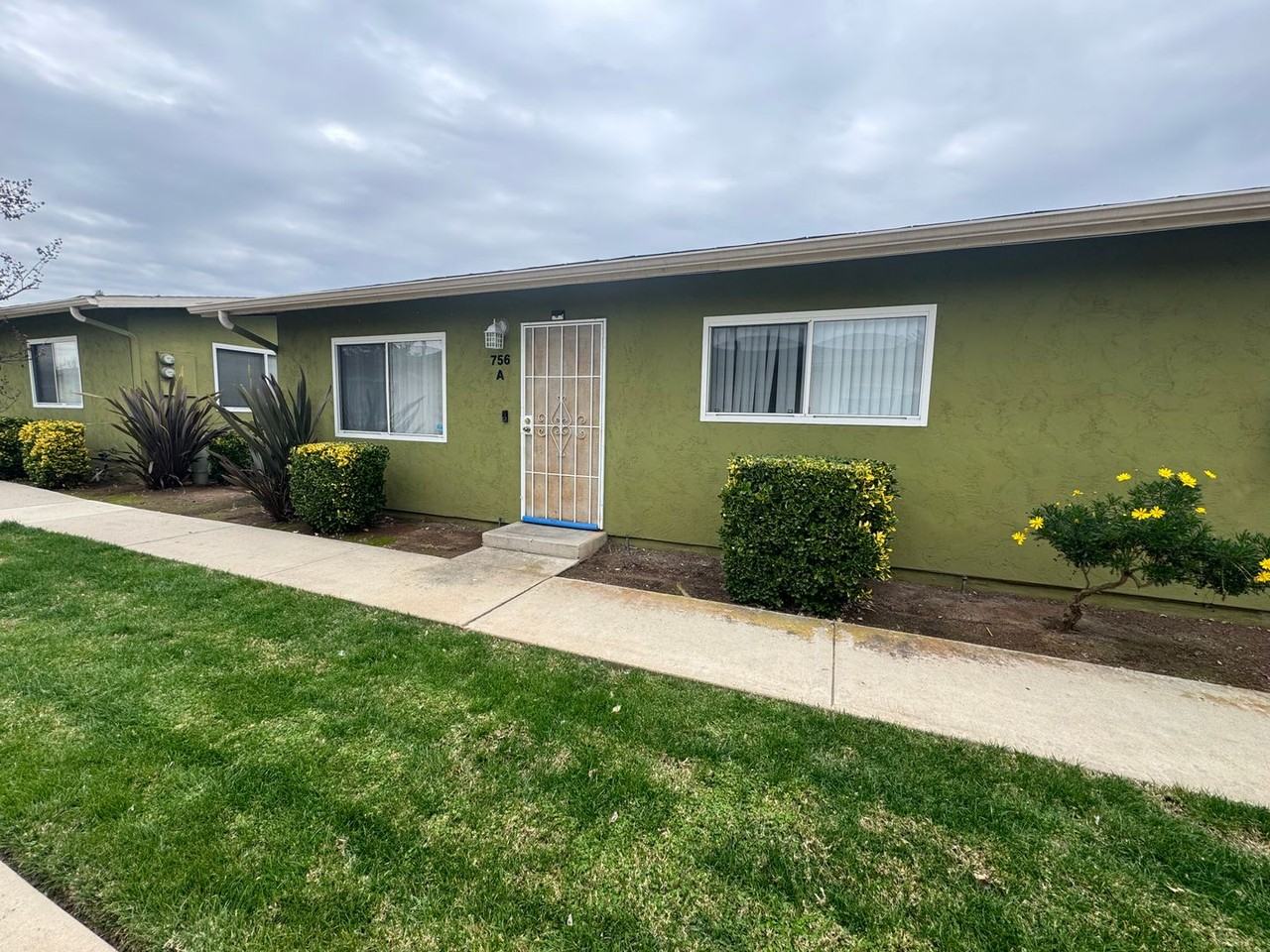756 S Anza St - Photo 2 of 18