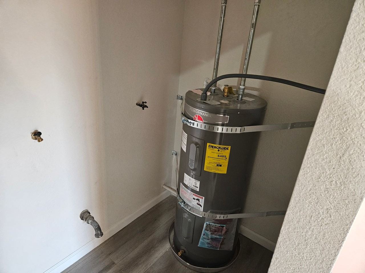 6821 8th St - Photo 2 of 24