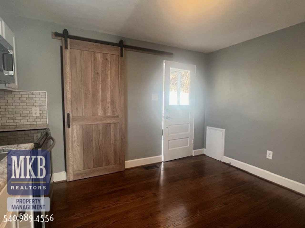 6221 Shady Acres Dr - Photo 7 of 33